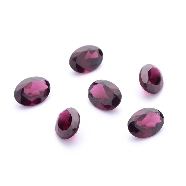 7x5mm Garnet Facet